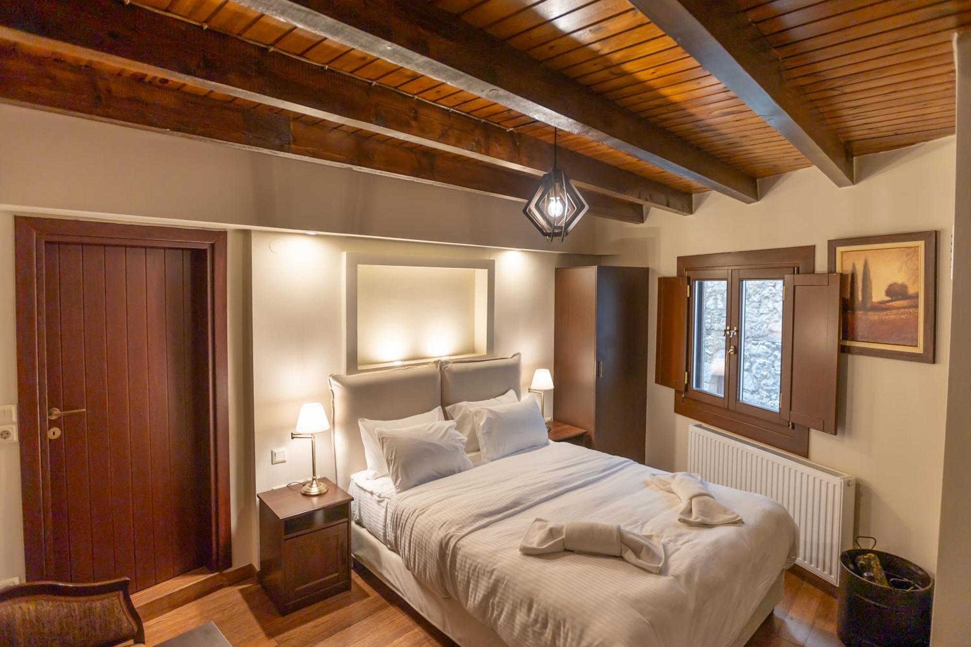 Guesthouse Lousios Dimitsana Buitenkant foto